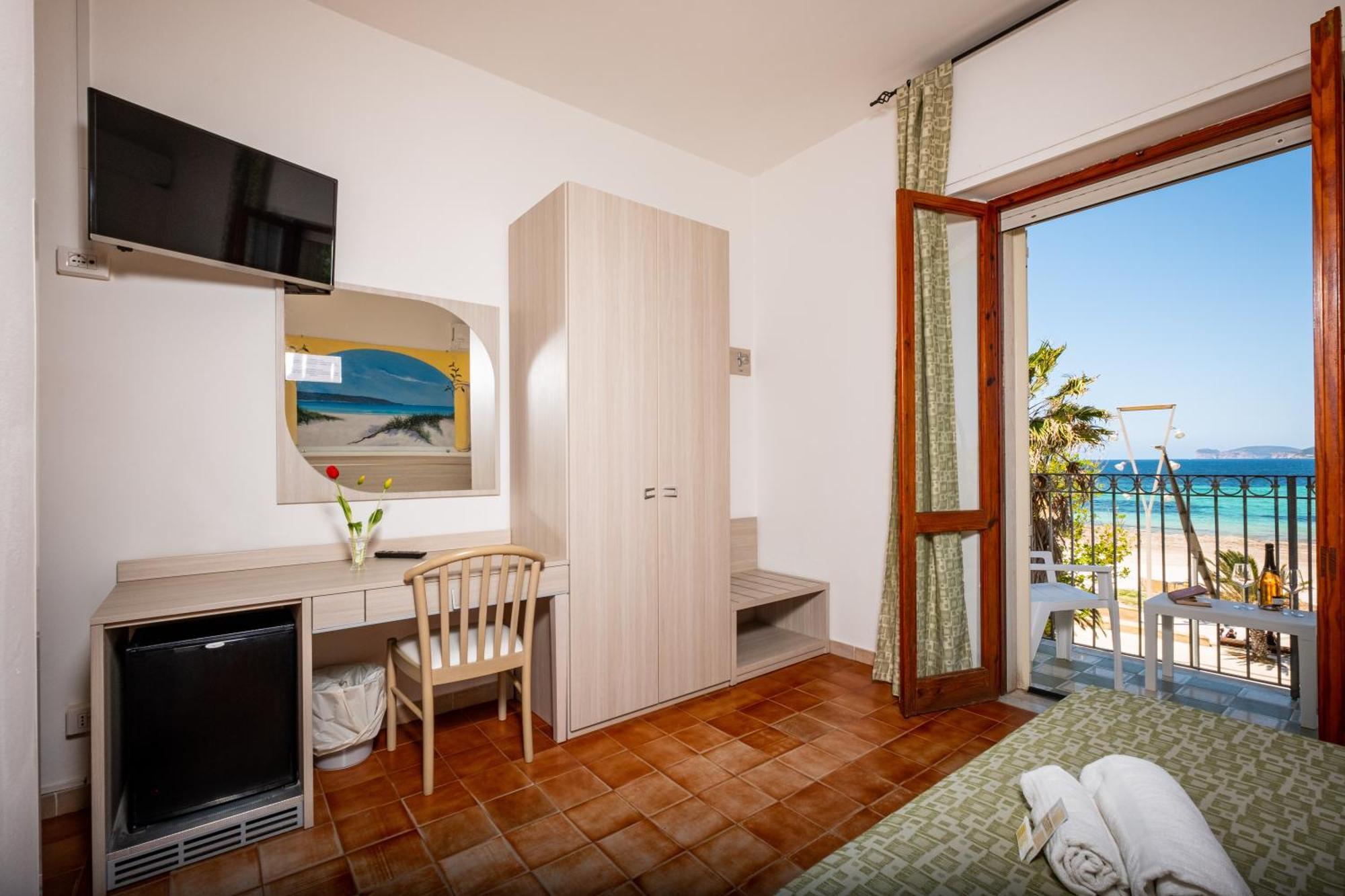 Hotel Il Gabbiano อาลเกโร ภายนอก รูปภาพ