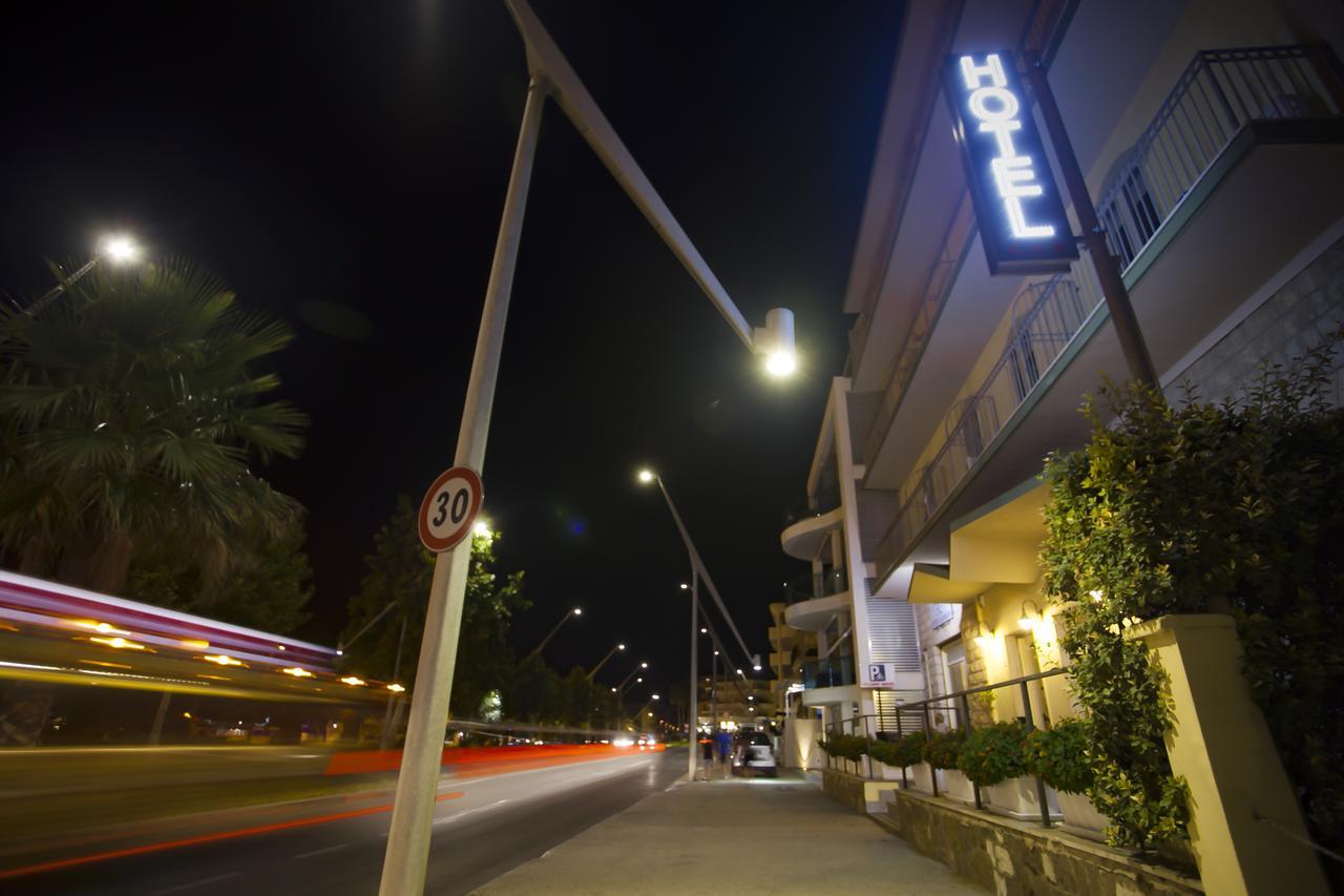 Hotel Il Gabbiano อาลเกโร ภายนอก รูปภาพ